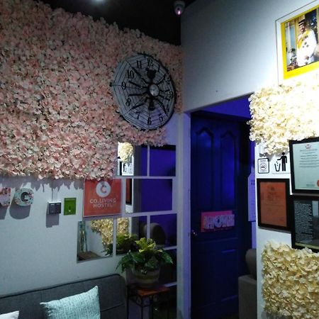 בנדר סרי בגאוואן Co.Living Hostel מראה חיצוני תמונה