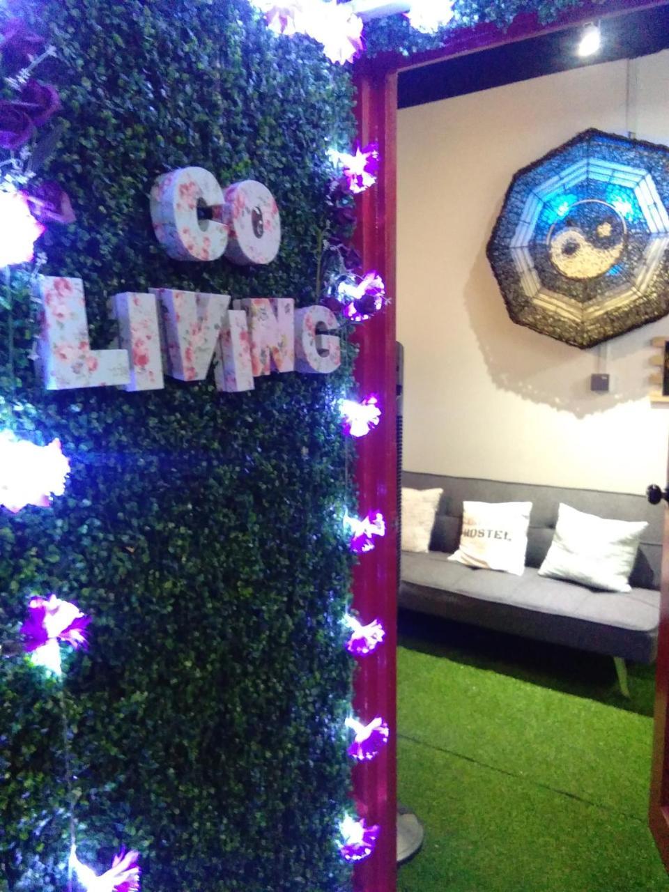 בנדר סרי בגאוואן Co.Living Hostel מראה חיצוני תמונה