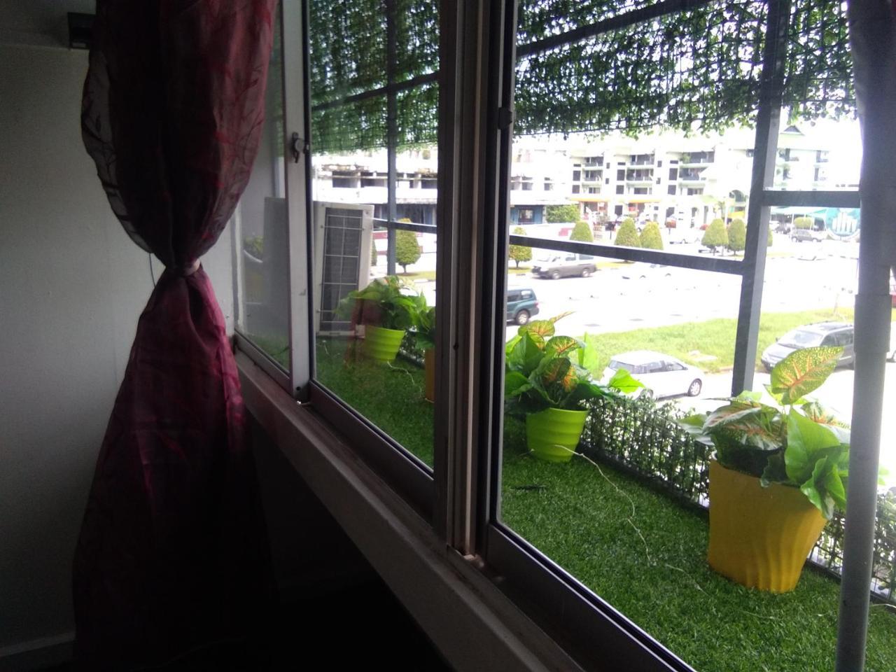 בנדר סרי בגאוואן Co.Living Hostel מראה חיצוני תמונה