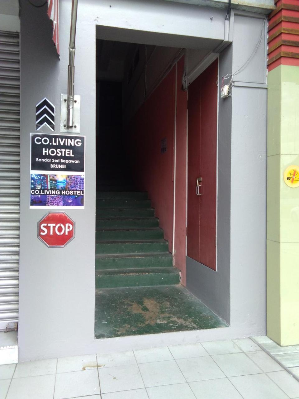 בנדר סרי בגאוואן Co.Living Hostel מראה חיצוני תמונה