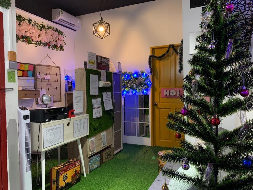 בנדר סרי בגאוואן Co.Living Hostel מראה חיצוני תמונה